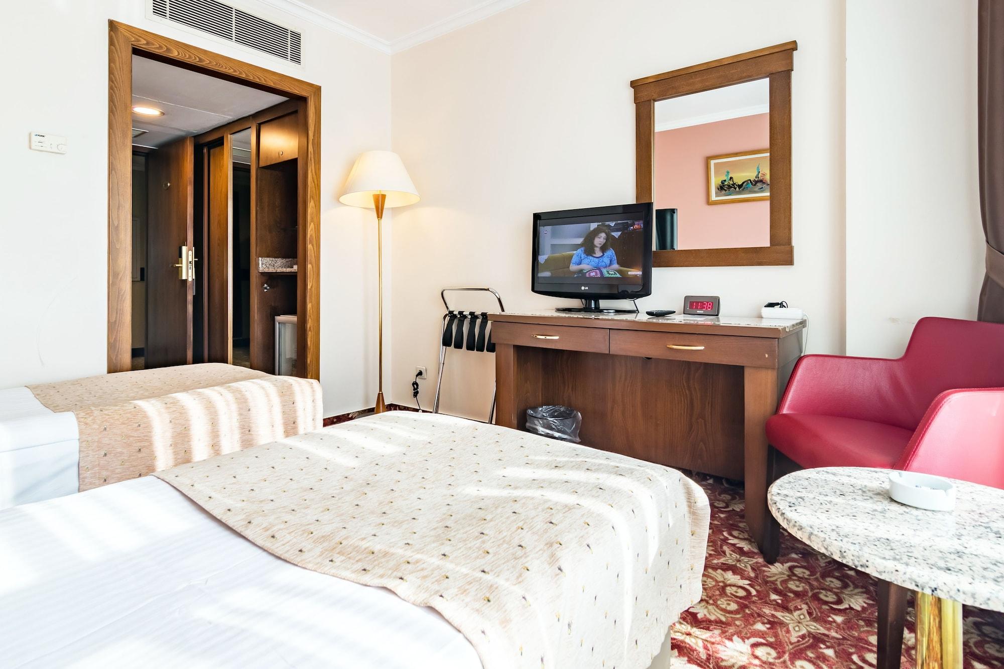 Hotel 2000 Kavaklidere Ankara Exterior photo