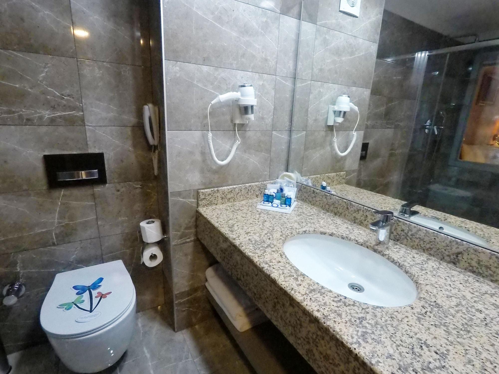 Hotel 2000 Kavaklidere Ankara Exterior photo