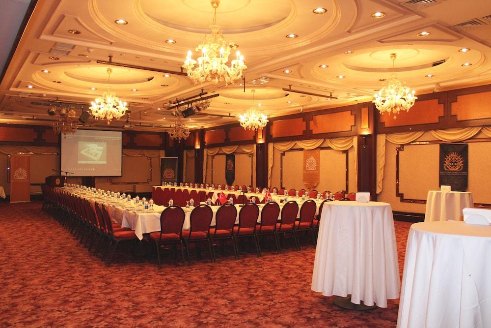 Hotel 2000 Kavaklidere Ankara Exterior photo